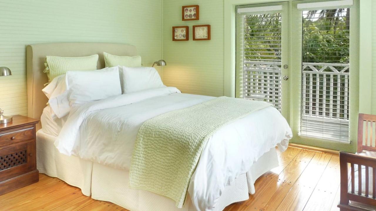 Cheeca Lodge & Spa Islamorada Exteriér fotografie A bed with a bedsheet