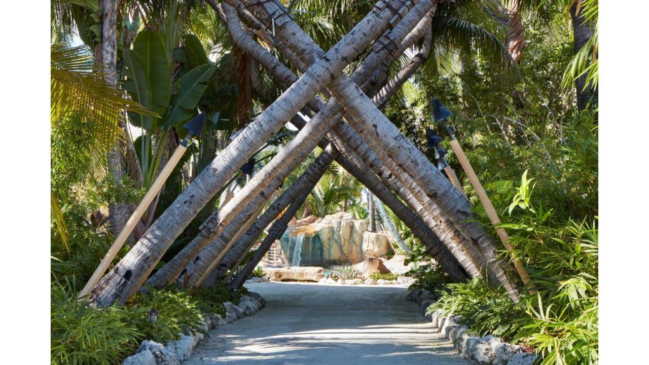 Cheeca Lodge & Spa Islamorada Exteriér fotografie Entrance to the Palm Beach Zoo
